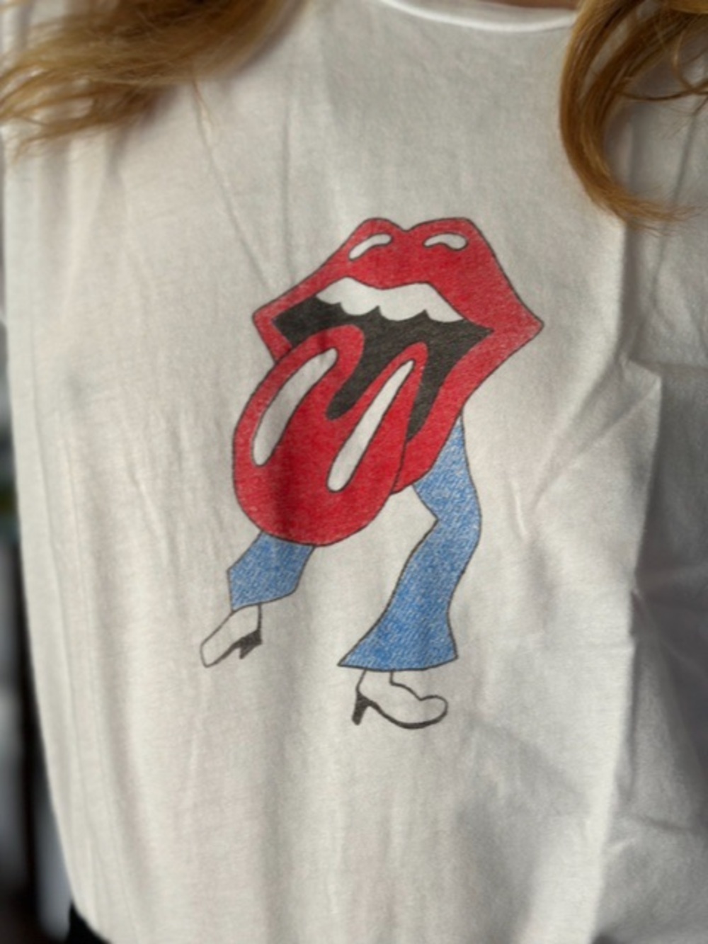 Stoned Immaculate Dancing hot lips tee